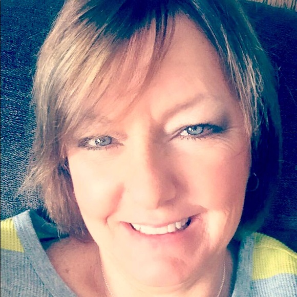 Meet your Posher, Regina - Picture 1 of 1